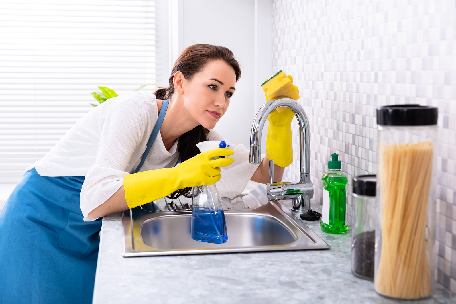 Best solutions for hard water stains